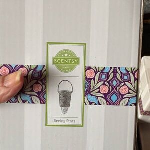 Scentsy Seeing Stars Wax Warmer Box with Purple and Teal Floral Band